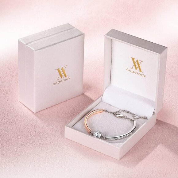 🆕Women's Rose Gold 18K Plated Adjustable Charm Bracelet with Cubic Zirconia - Picture 6 of 7